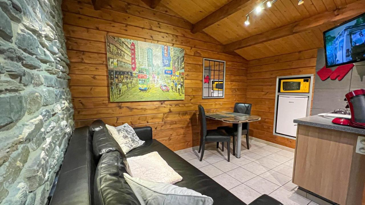 Au Chalet D'Isa Havelange Bagian luar foto